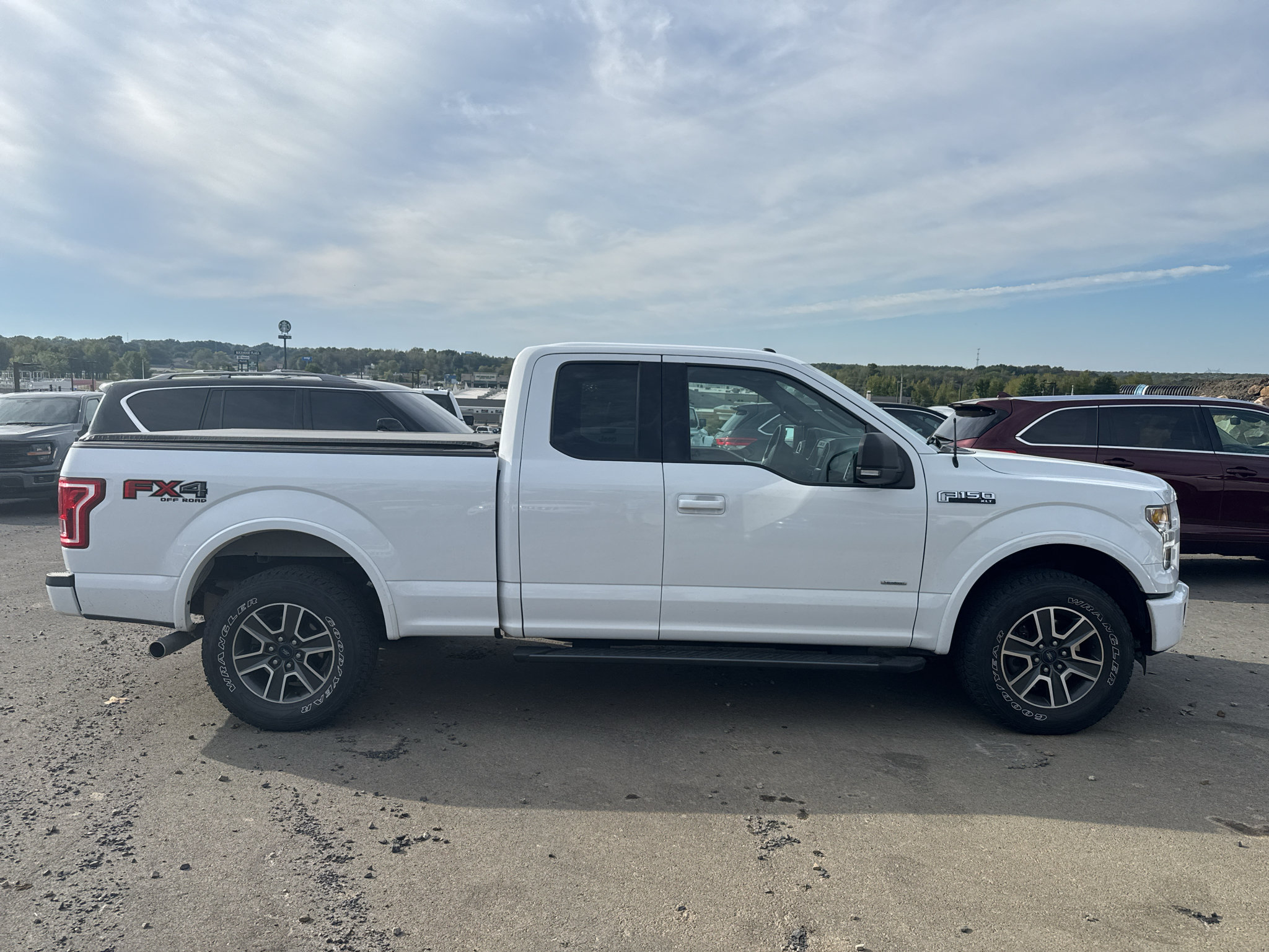 Used 2015 Ford F150 XLT w/ Equipment Group 302A Luxury AWD/4WD image 5