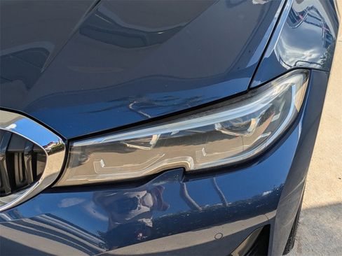 Used 2022 BMW 330i Sedan w/ Convenience Package image 10