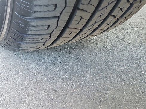 Used 2019 Ford Flex Limited image 32