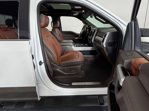 Used 2020 Ford F250 King Ranch w/ King Ranch Ultimate Package image 6