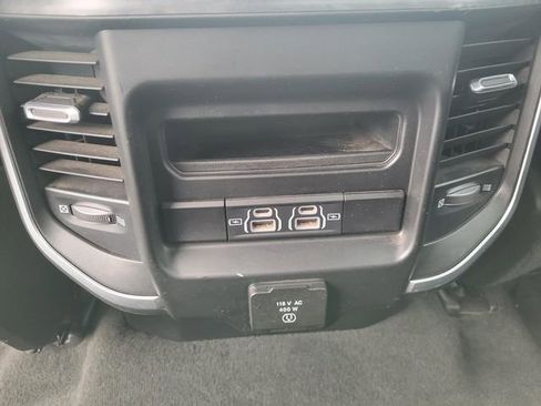 Used 2021 RAM 1500 Big Horn image 27