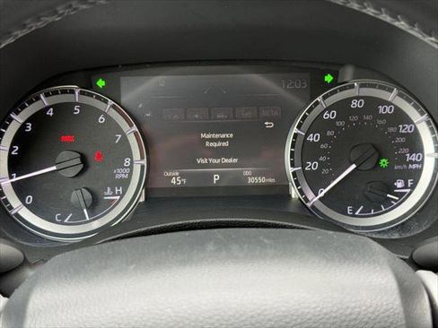 Certified 2023 Toyota Highlander XLE image 24