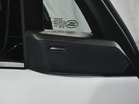 Used 2023 Land Rover Range Rover Sport SE Dynamic image 11