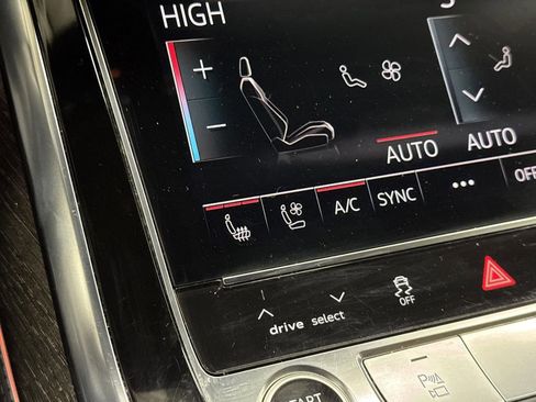 Used 2022 Audi Q7 3.0T Prestige w/ Prestige Package image 8