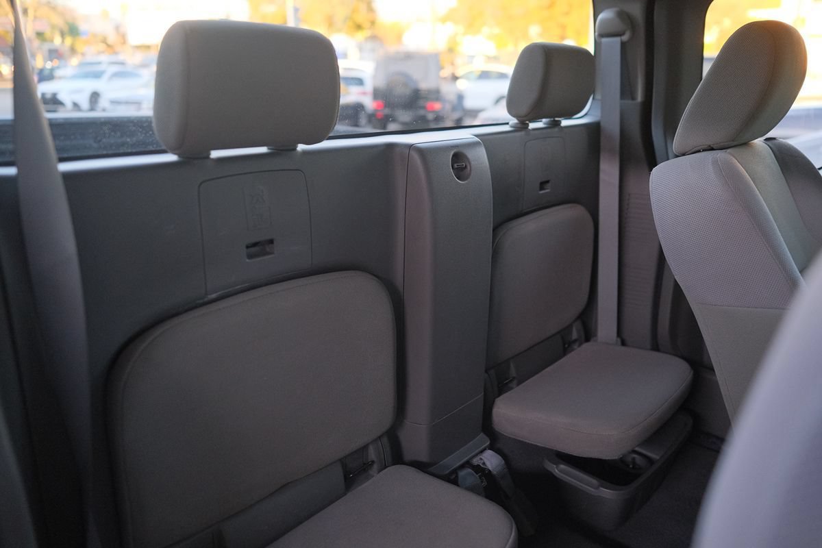 Used 2019 Nissan Frontier S RWD image 26
