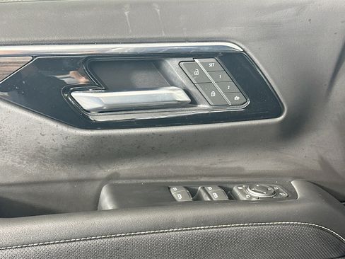 Used 2025 Chevrolet Tahoe Premier image 15