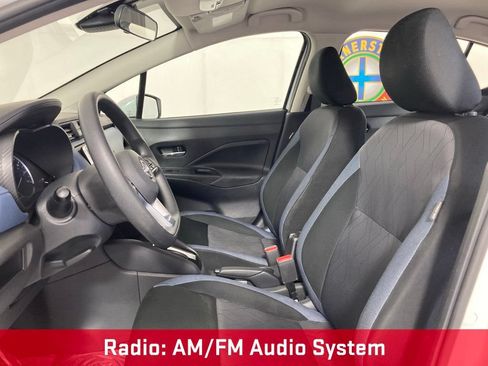 Used 2025 Nissan Versa SV FWD image 9