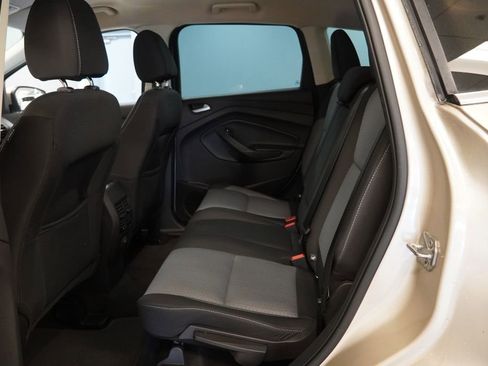 Used 2017 Ford Escape SE image 26