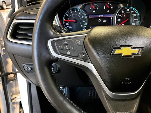 Used 2022 Chevrolet Equinox Premier image 24