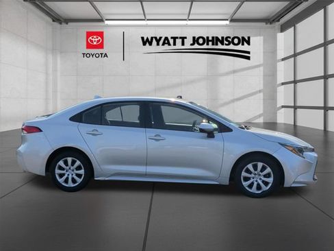 Used 2024 Toyota Corolla LE FWD image 7