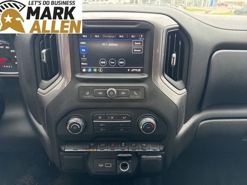 Used 2022 Chevrolet Silverado 1500 Custom w/ Safety Confidence Package image 9