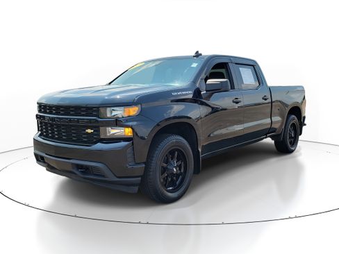 Used 2019 Chevrolet Silverado 1500 Custom image 2