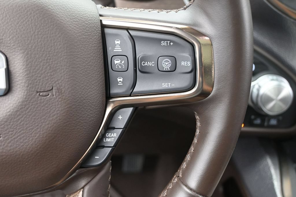 Used 2025 RAM 1500 Limited AWD/4WD image 34