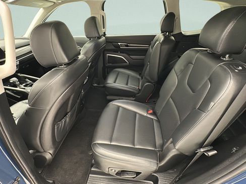 Used 2025 Kia Telluride S AWD/4WD image 9