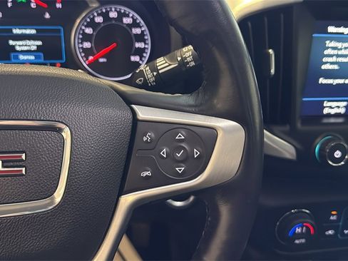 Used 2018 GMC Terrain SLT w/ Preferred Package image 32