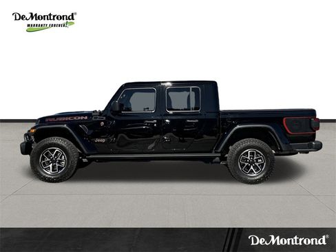 Used 2024 Jeep Gladiator Rubicon w/ Technology Group image 8