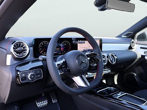 New 2026 Mercedes-Benz CLA 250 4MATIC image 18