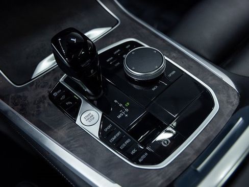 Used 2023 BMW X5 xDrive40i w/ M Sport Package image 19