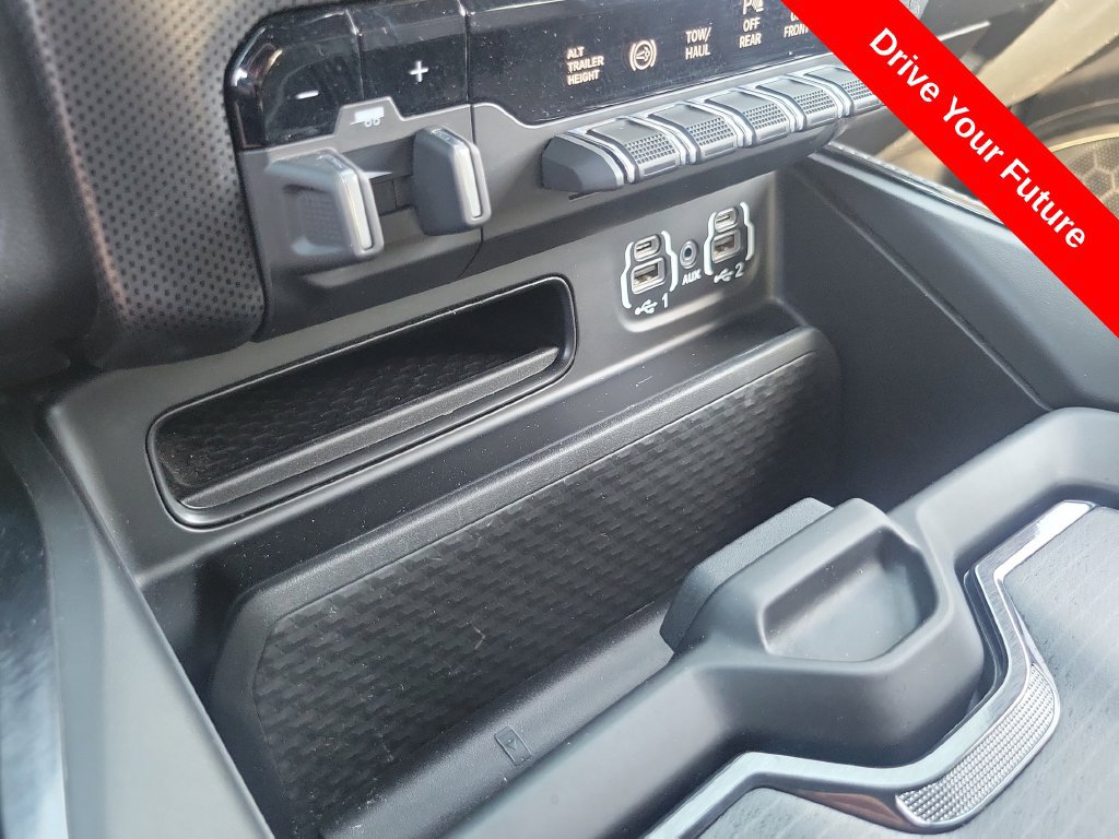 Used 2023 RAM 2500 Limited w/ Night Edition AWD/4WD image 13