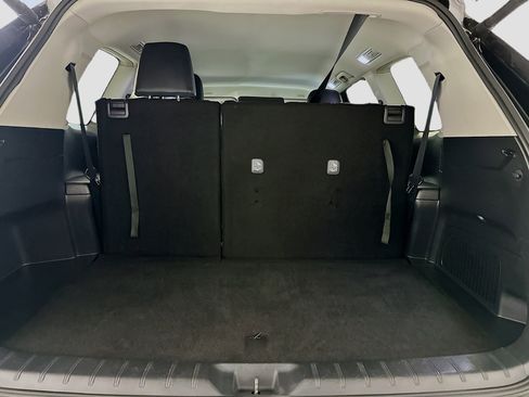 Used 2025 Toyota Grand Highlander XLE image 31