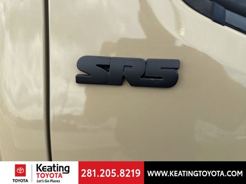 Used 2017 Toyota Tacoma SR5 w/ Tow Package image 10