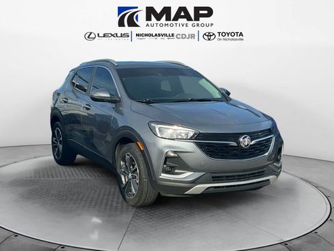 Used 2022 Buick Encore GX Select image 2