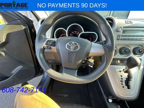 Used 2011 Toyota Matrix FWD image 11