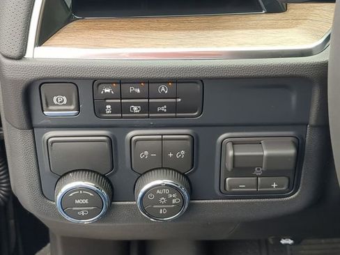 New 2026 Chevrolet Tahoe High Country image 25