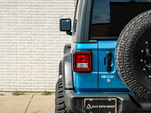 Used 2019 Jeep Wrangler Sport AWD/4WD image 41