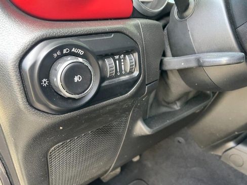 Used 2021 Jeep Wrangler Unlimited Rubicon image 22