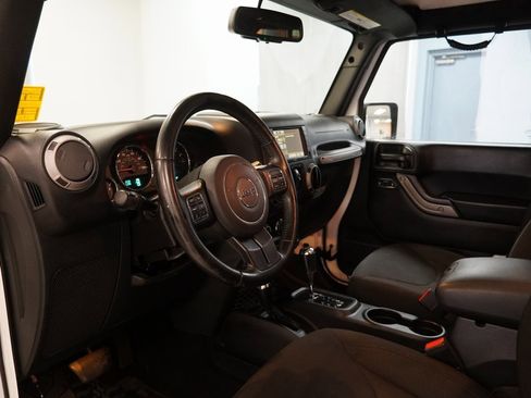 Used 2015 Jeep Wrangler Unlimited Sport w/ Quick Order Package 24S image 3