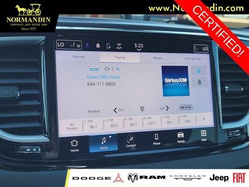 Certified 2024 Chrysler Pacifica Touring-L FWD image 9