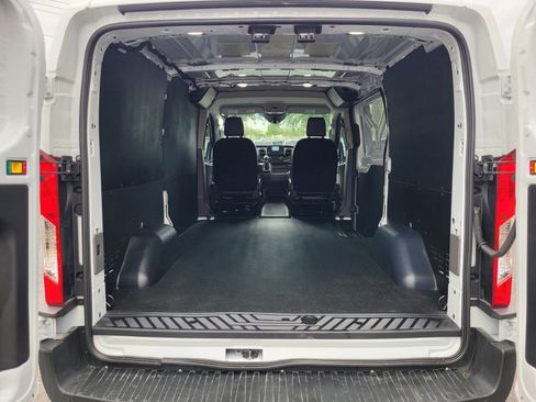 Used 2025 Ford Transit 150 Low Roof w/ Load Area Protection Package RWD image 30