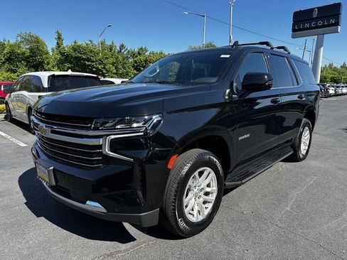 Used 2023 Chevrolet Tahoe LT w/ Luxury Package AWD/4WD image 9