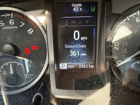 Used 2023 Toyota Tacoma TRD Off-Road AWD/4WD image 11