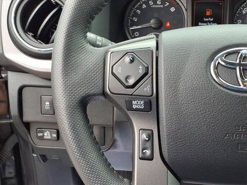 Used 2023 Toyota Tacoma TRD Sport w/ Technology Package AWD/4WD image 10