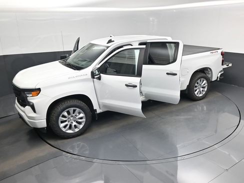 Used 2022 Chevrolet Silverado 1500 Custom image 55