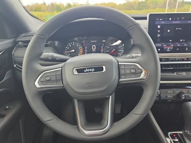 Used 2026 Jeep Compass Limited AWD/4WD image 15