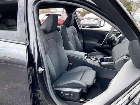 Used 2025 BMW X3 xDrive30i image 7