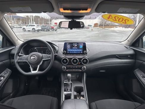 Used 2024 Nissan Sentra SV image 23