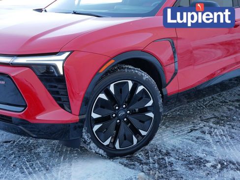 Used 2024 Chevrolet Blazer EV RS image 27