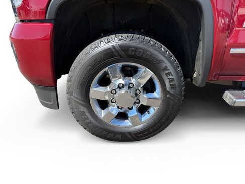Used 2019 GMC Sierra 3500 Denali w/ Duramax Plus Package AWD/4WD image 9