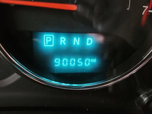 Used 2015 Jeep Wrangler Unlimited Sahara w/ Connectivity Group AWD/4WD image 22