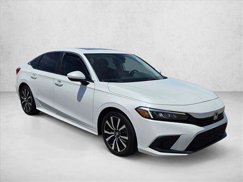 Certified 2022 Honda Civic EX image 3