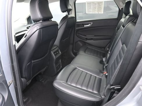 Used 2024 Ford Edge SEL AWD/4WD image 16