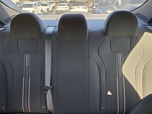 Certified 2025 Hyundai Elantra Sport image 8