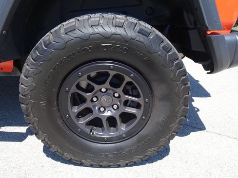 Used 2023 Jeep Wrangler Unlimited Sport AWD/4WD image 10