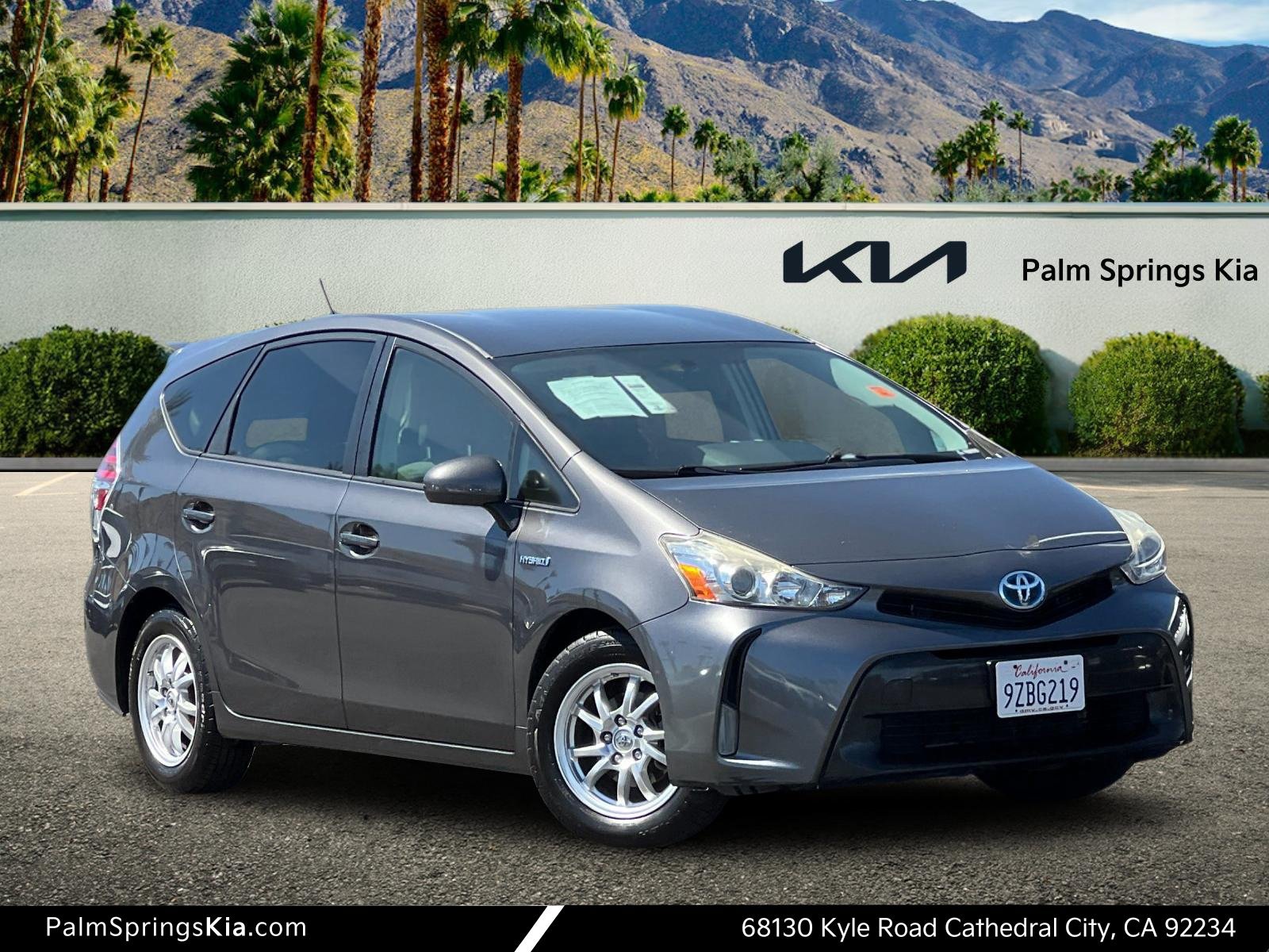 Used 2015 Toyota Prius V Three FWD image 1