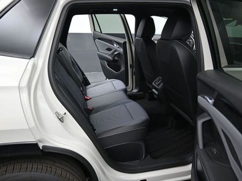 New 2026 Volkswagen Tiguan SE R-Line AWD/4WD image 13