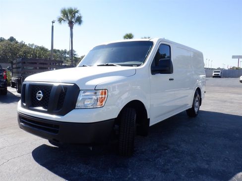 Used 2021 Nissan NV 2500 SV w/ Navigation Package image 24